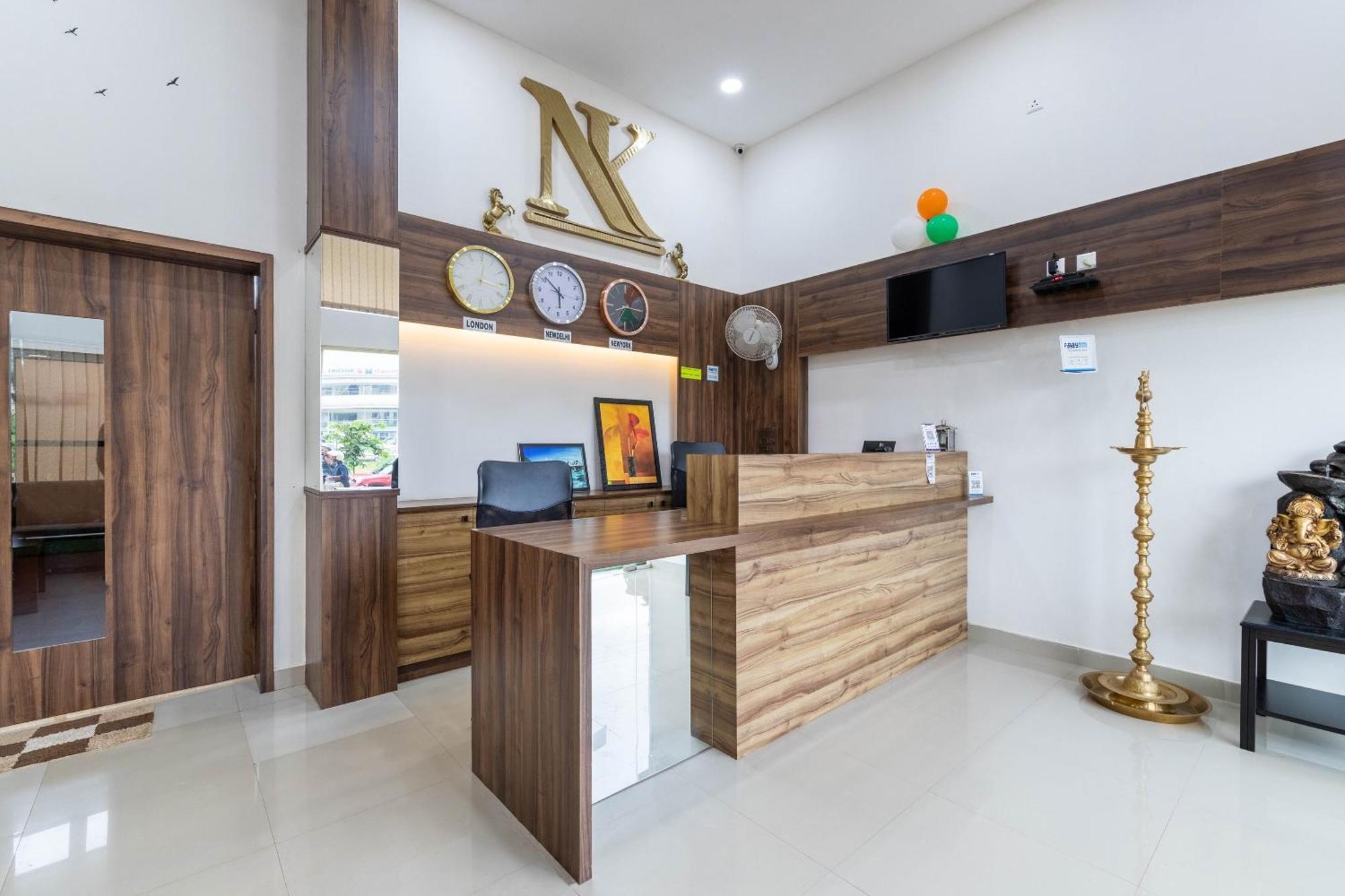 Hotel Super Collection O Nirvikalpa Ullāl Exteriér fotografie